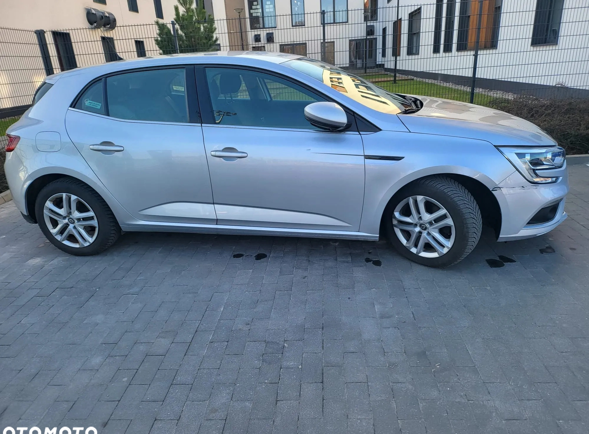 Renault Megane cena 47500 przebieg: 84376, rok produkcji 2020 z Marki małe 596